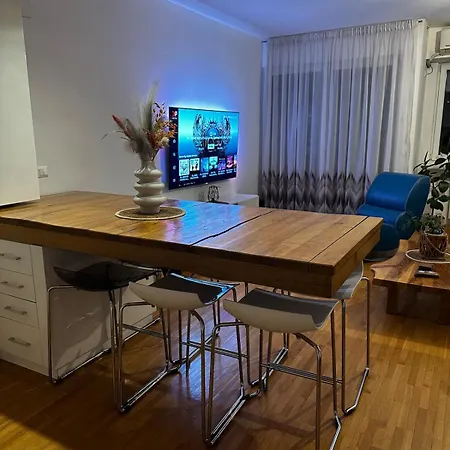 Apartman Stylish, Bright And Quiet, Center *