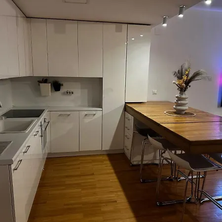 Stylish, Bright And Quiet, Center Scopia